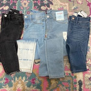 4 pairs of girls skinny jeans. 2 with tags 2 like new